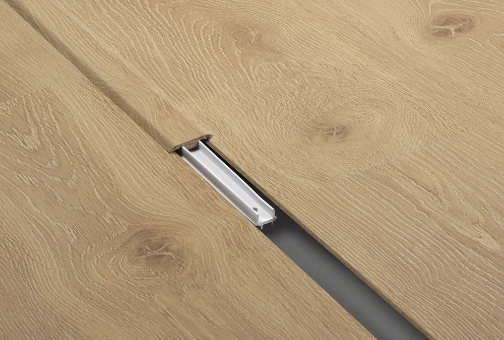 BerryAlloc T-list Bloom Warm Natural B6424 MDF 2,4 meter v:6991053 BerryAlloc T-list Bloom Warm Natural B6424 MDF 2,4 meter v:6991053