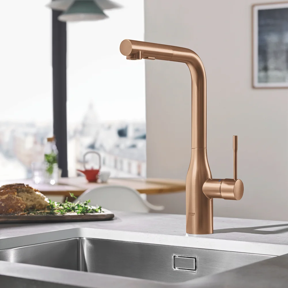 GROHE ESSENCE KJØKKENARMATUR M/UTTREKKBAR DUSJ BØRSTET WARM SUNSET v:9642743