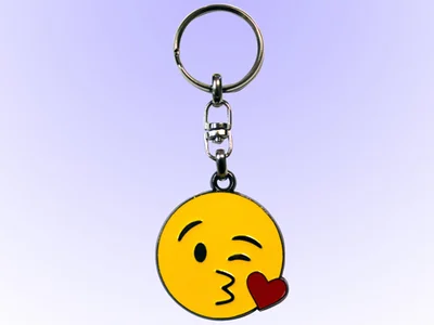 NØKKELANHENG EMOJI KYSS v:3970034