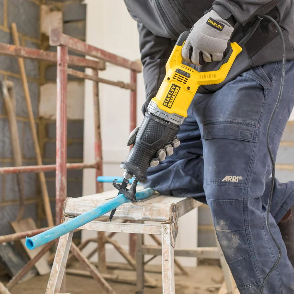 STANLEY FATMAX BAJONETTSAG 900W v:5474824