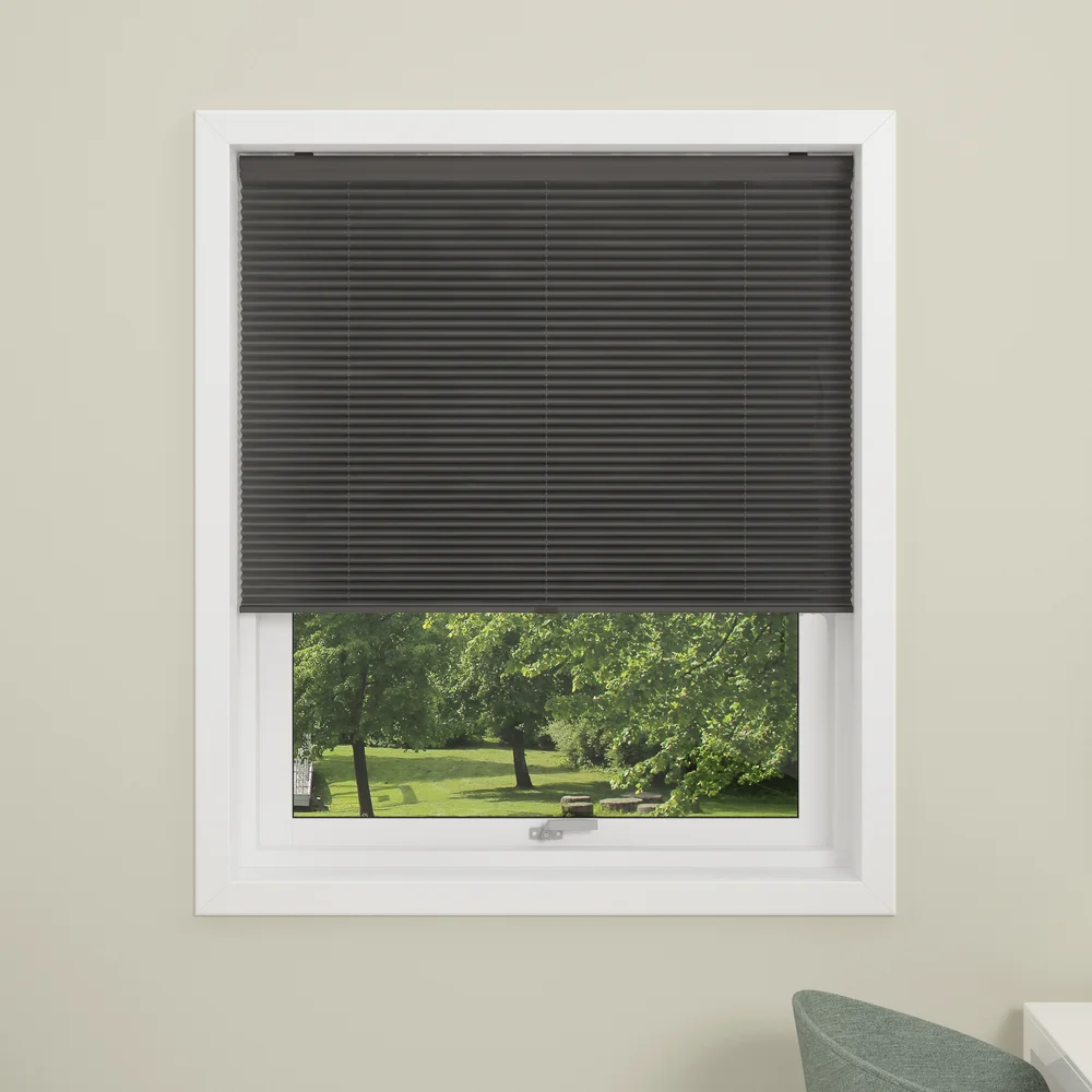 DEBEL PLISSÉGARDIN TOUCH LYSDEMPENDE GRÅ 150X160 v:6662692 DEBEL PLISSÉGARDIN TOUCH LYSDEMPENDE GRÅ 150X160 v:6662692
