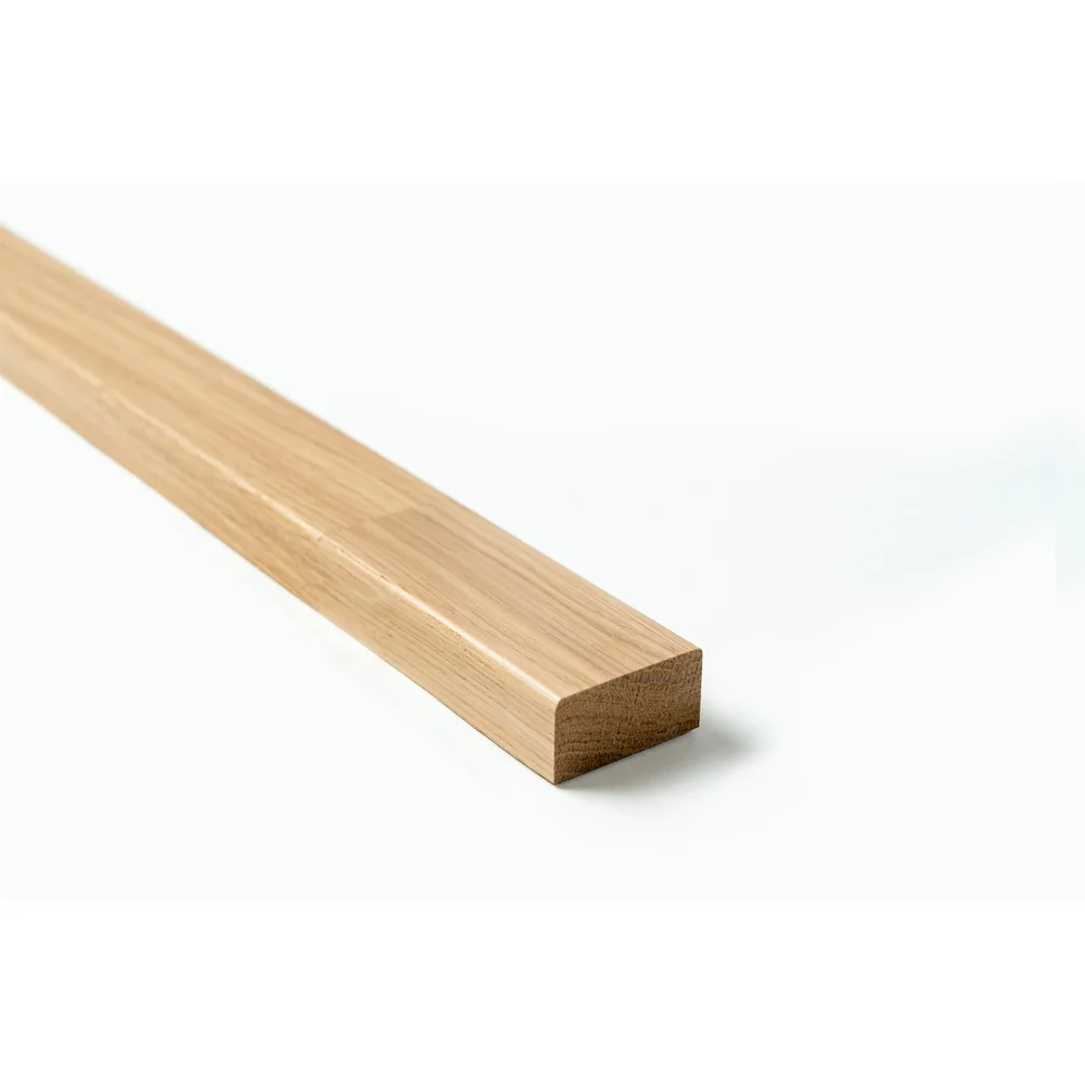 LIND GULVLIST EIK TIL SPILER 18X40X2390MM v:9326251 LIND GULVLIST EIK TIL SPILER 18X40X2390MM v:9326251
